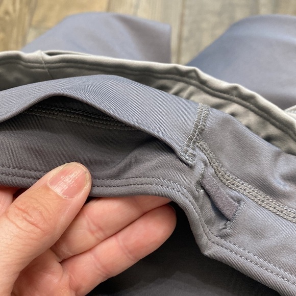 Athleta grey crop leggings size large. - Picture 10 of 14